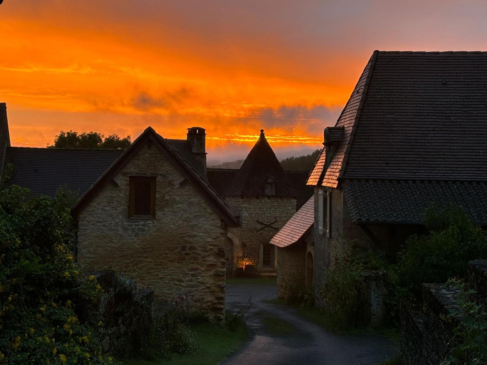 Chambre d'hôtes Lasserre Saint-Amand-de-Coly Extérieur photo